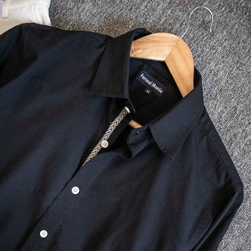 FS004 Embossed Black